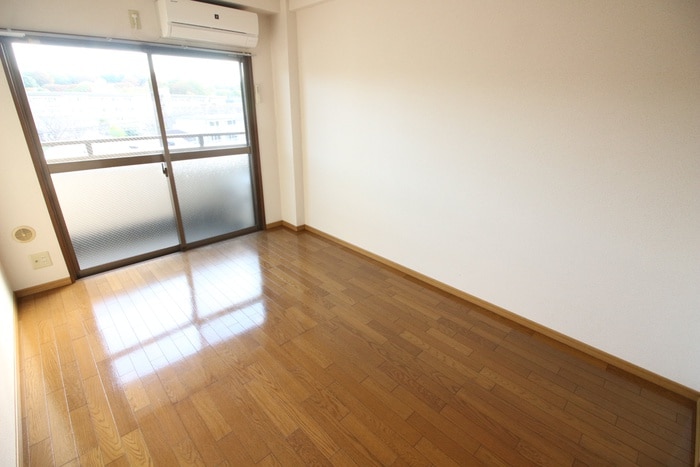 居室 アゲインビル