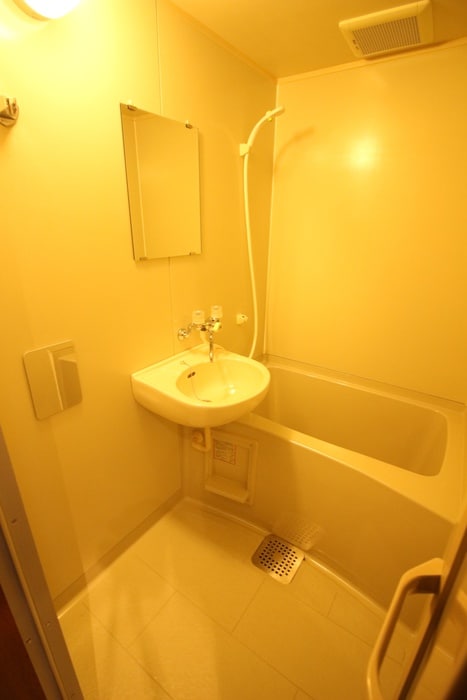 バス／シャワールーム等 アゲインビル