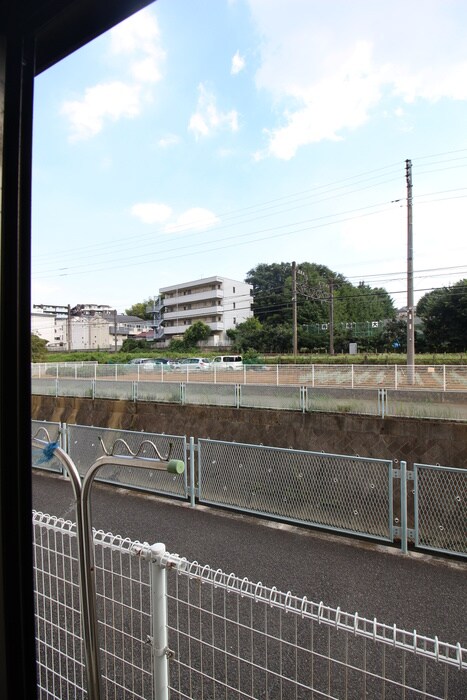 室内からの展望 ｻﾝﾗｲｽﾞ並木