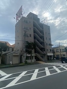 ホエールマンション（３０２）の外観