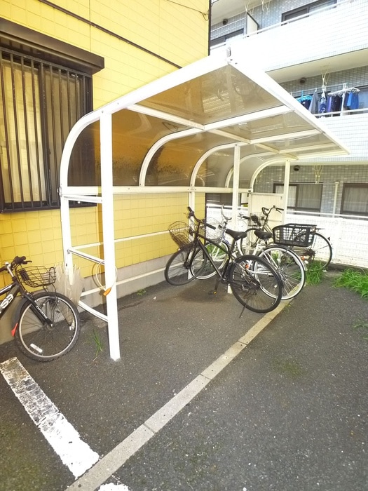 駐輪場 コートビレッジ　B