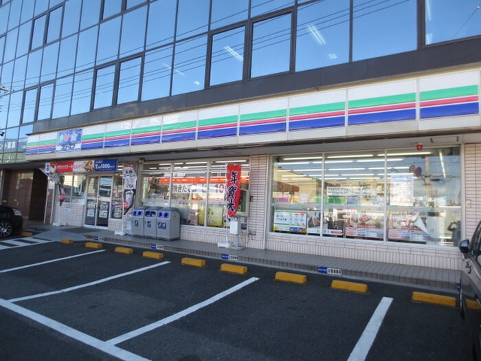 スリーエフ 池辺店(コンビニ)まで501m ルブラ・ナカヤマ