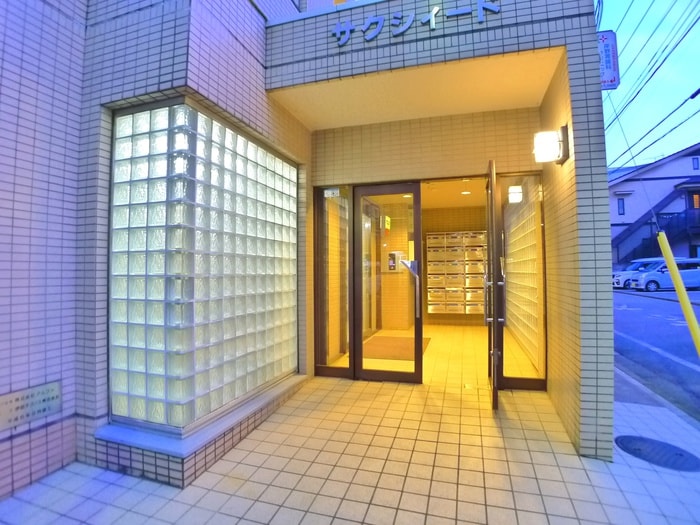 エントランス部分 サクシード