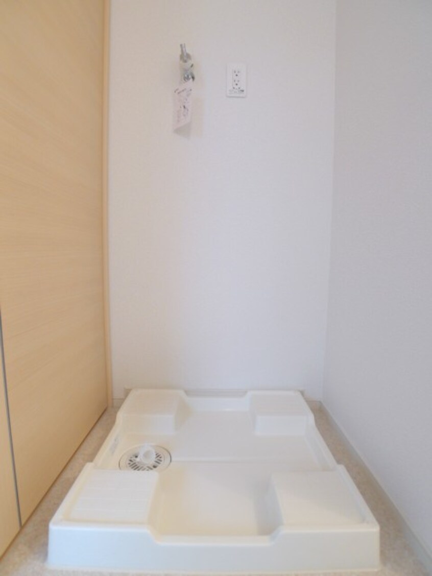 洗濯機置場 グローヴヒルズ芝Ⅰ