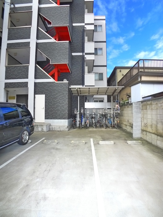 駐車場 Riria本千葉弐番館