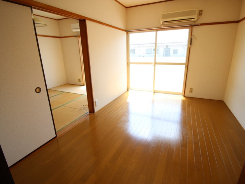 居室 ｴｽﾎﾟﾜｰﾙＡ