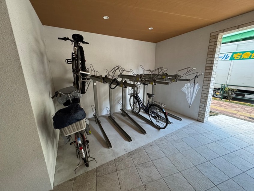 駐輪場 cotu×cotu