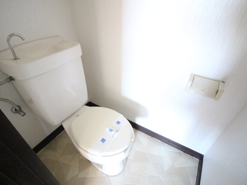 トイレ エスポワ－ルＢ