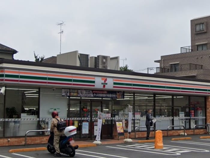 セブンイレブン三鷹新川6丁目店(コンビニ)まで450m エスポワ－ルＢ