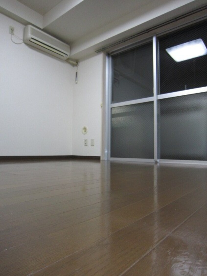 居室 エステ－ト岡野