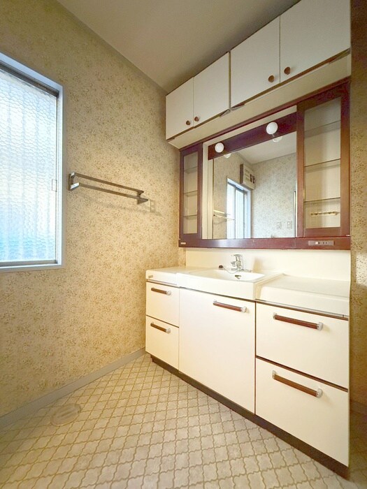 洗面 氷川町貸家