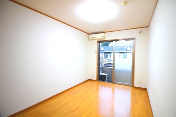 居室 ヒルサイドハウス