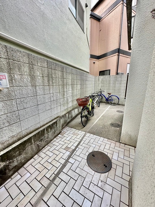 駐輪場 エスカイア池袋(401）