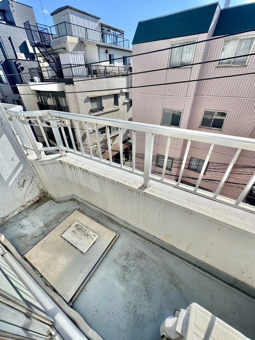 ベランダ・バルコニー エスカイア池袋(401）