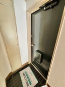 玄関 エスカイア池袋(401）