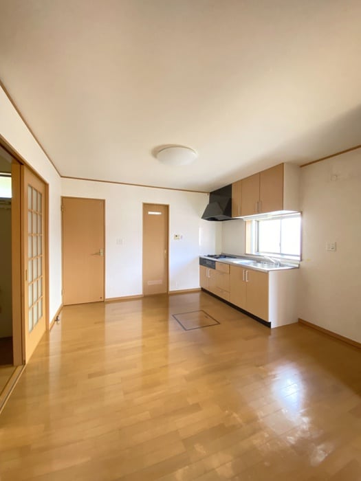 内観写真 シャレード