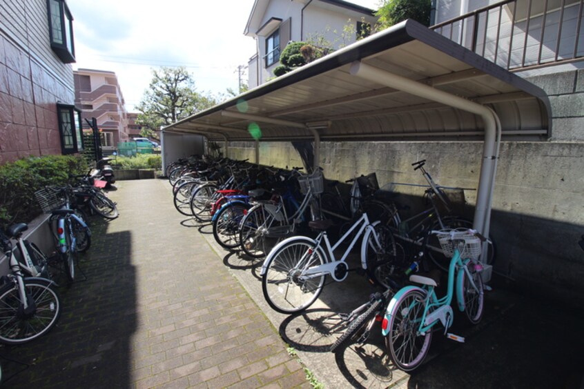 駐輪場 ブールヴァル秦野