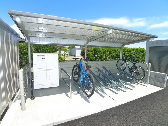 駐輪場 アルーシャ・I