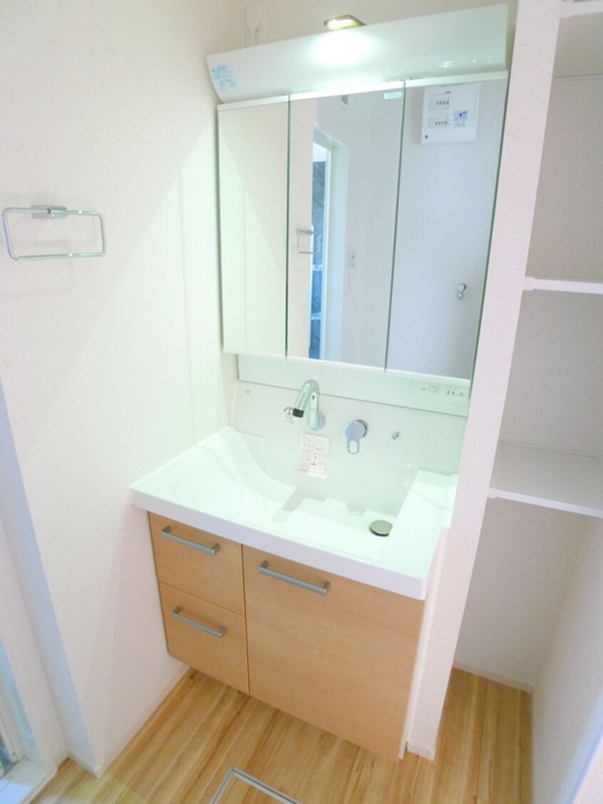 洗面 アルーシャ・I