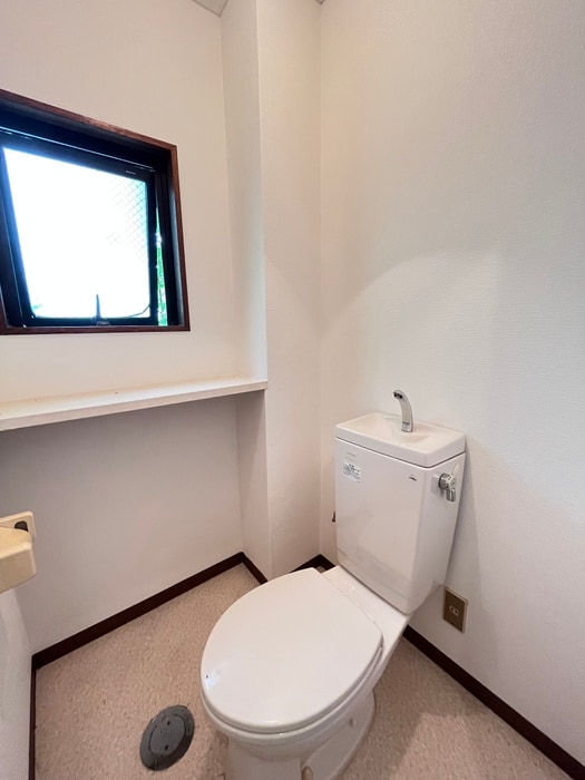 トイレ カ－サ　ヴェルデ