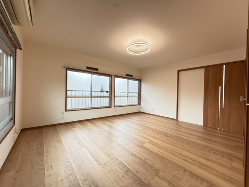 居室 布施アパート