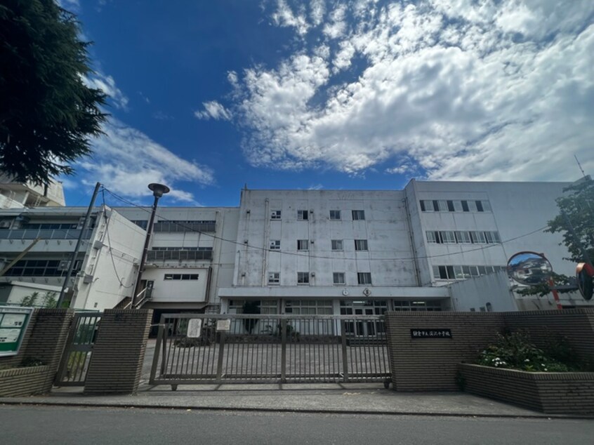 深沢中学校(中学校/中等教育学校)まで384m クレイン鎌倉