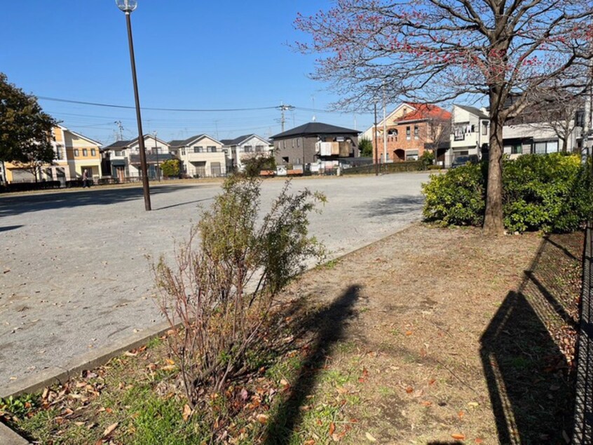 東狭山ヶ丘中央公園(公園)まで600m シャルムメゾン