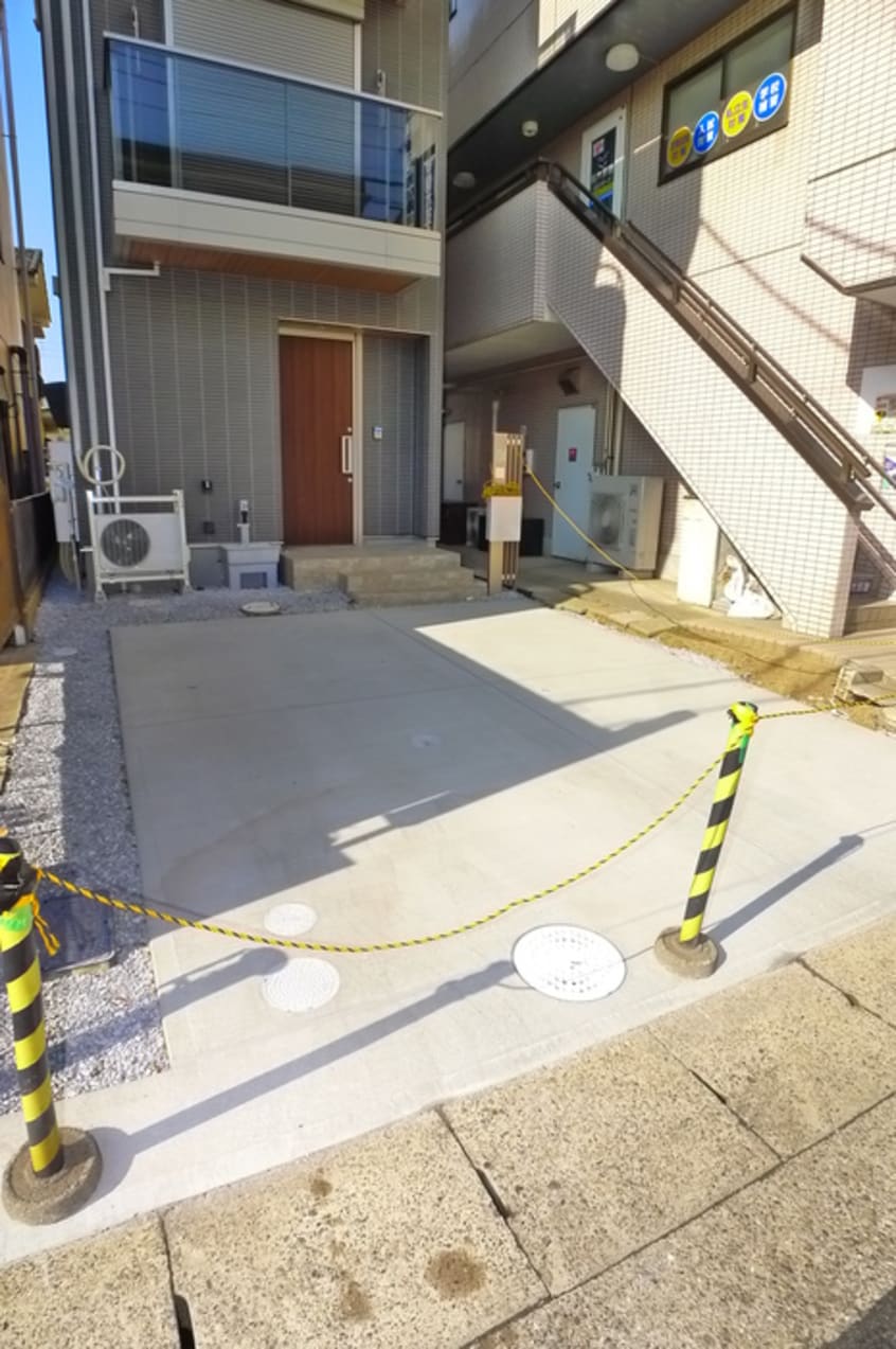 駐車場 六実4丁目戸建て貸家