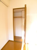 収納 ロ－ズガ－デンＫ１３２番館