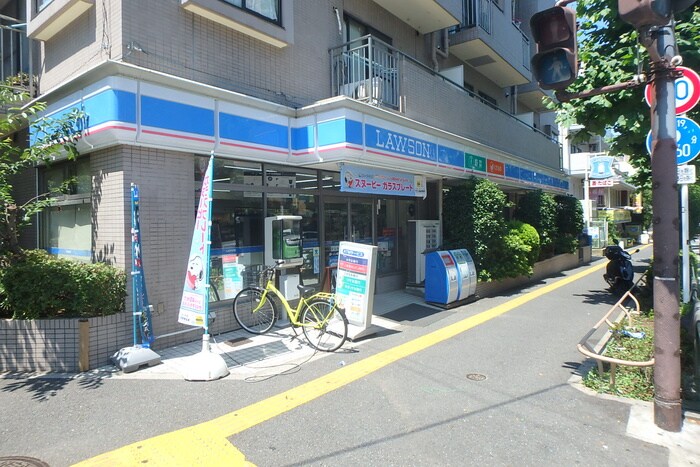 ローソン氷川町店(コンビニ)まで322m メゾンセンリ