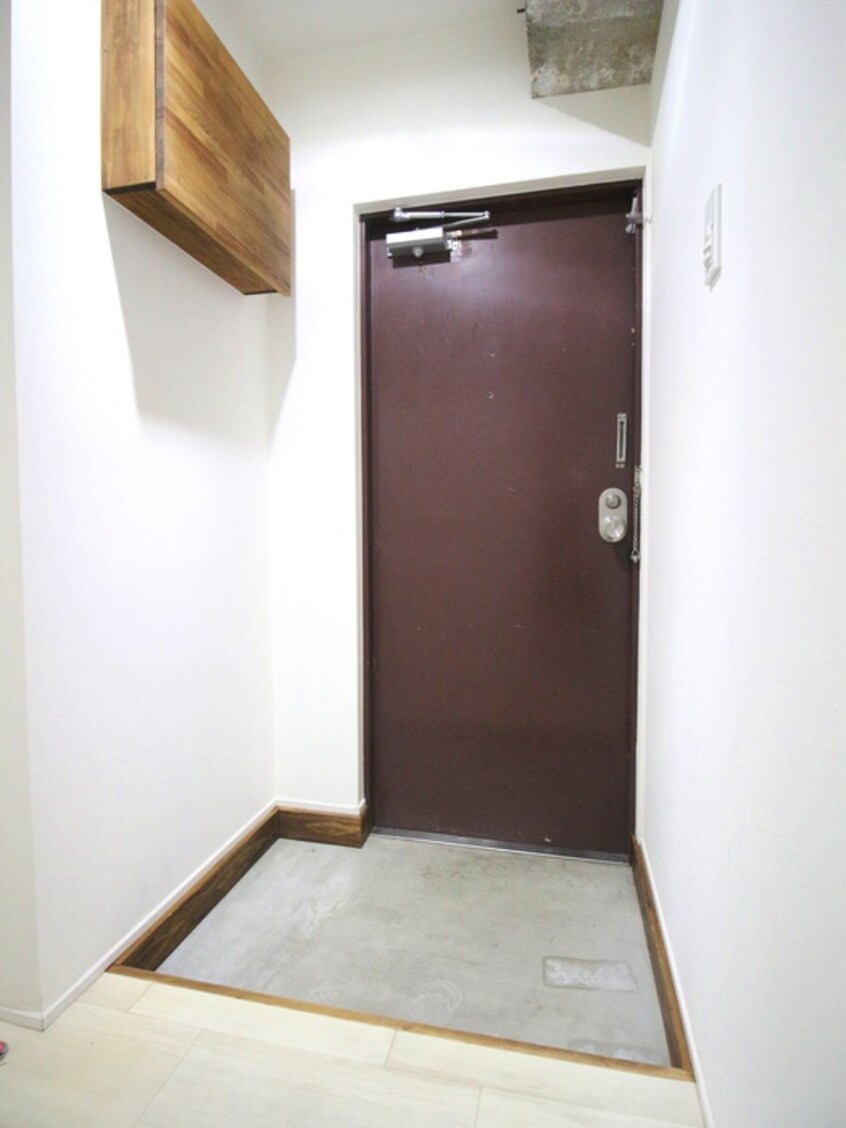 玄関 セントラルビル