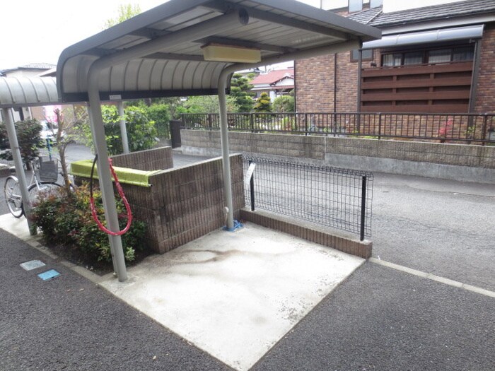 駐輪場 メゾン・ド・オリーブ