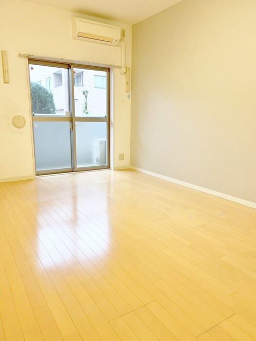 居室 アレッサ仁志