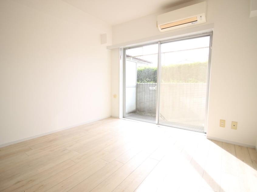 居室 ソリッドリファイン大和