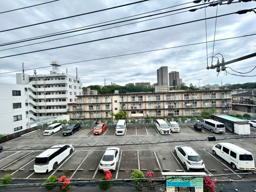 室内からの展望 ヴィラ南大沢