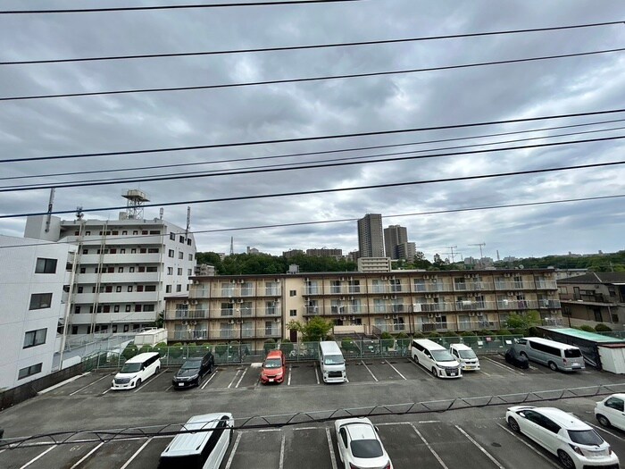 室内からの展望 ヴィラ南大沢