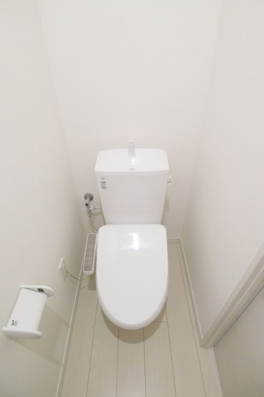 トイレ second coral千葉中央