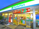 ファミリーマート(コンビニ)まで124m Ｋハイム