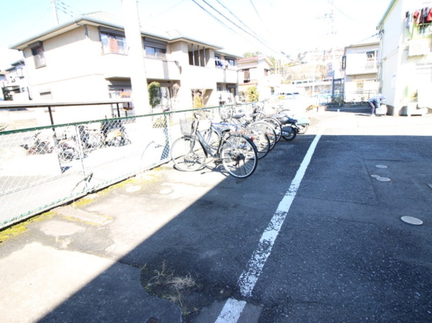 駐輪場 オ－シャンハイツパ－ト１（１）