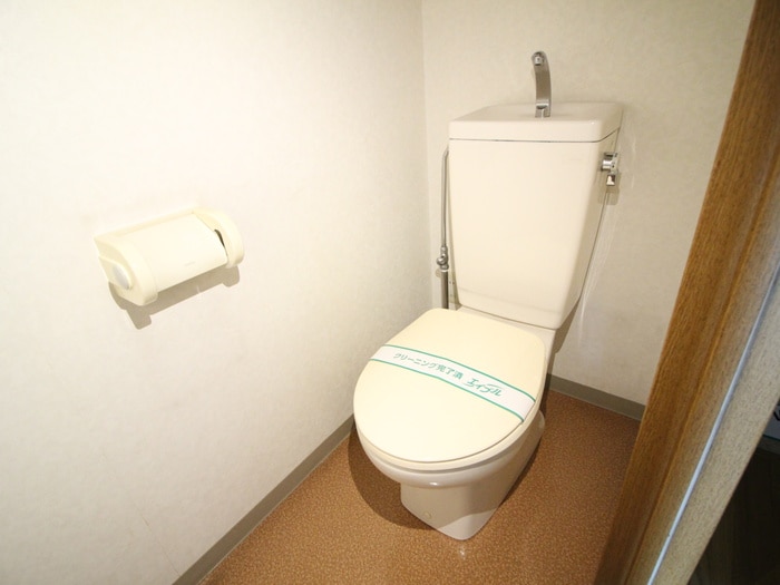 トイレ ドヌ－ルロ－ゼ