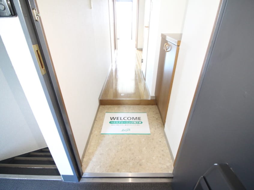 玄関 ドヌ－ルロ－ゼ