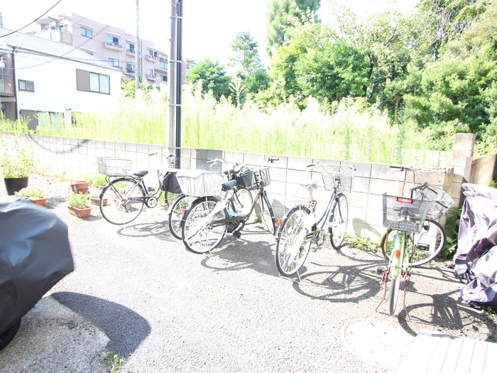 駐輪場 サンハイツあかり