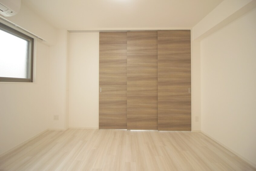 居室 ﾐﾘｱﾚｼﾞﾃﾞﾝｽ根岸柳通り