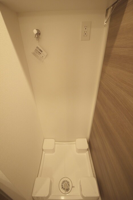 洗濯機置場 ﾐﾘｱﾚｼﾞﾃﾞﾝｽ根岸柳通り