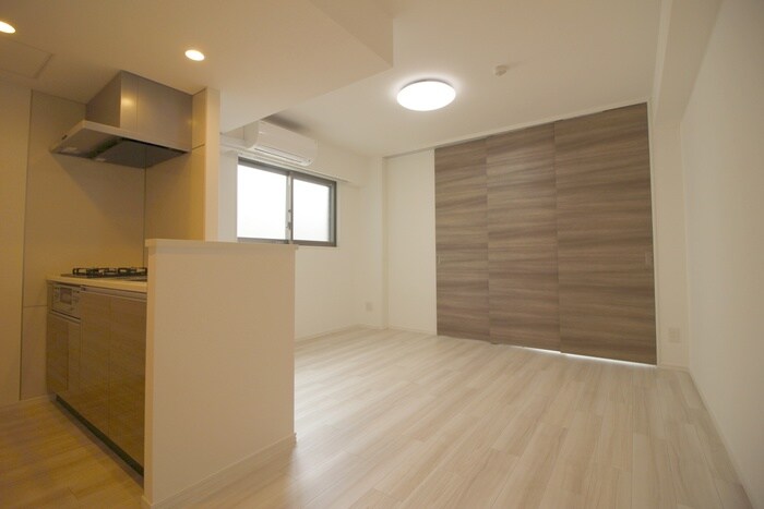 居室 ﾐﾘｱﾚｼﾞﾃﾞﾝｽ根岸柳通り