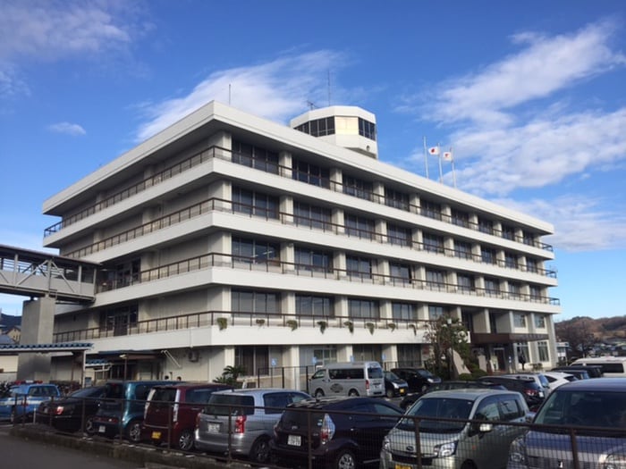 秦野市役所(役所)まで1200m シティハイムエクセレント