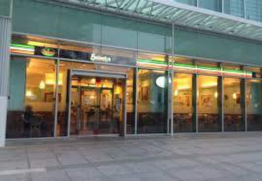 サイゼリヤ 横浜きた東口コンカード店(その他飲食（ファミレスなど）)まで817m 北軽井沢ハイツ