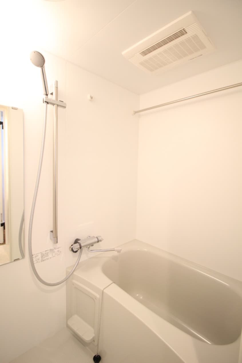 バス／シャワールーム等 ラティエラ横濱六角橋