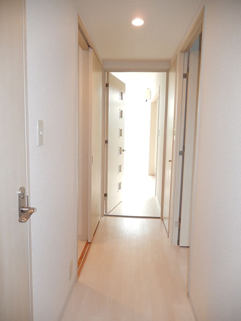 廊下 クレ－ルコ－ト芦花公園