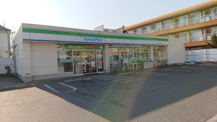 ファミリーマート 羽村富士見公園前店(コンビニ)まで19m パ－クハイム